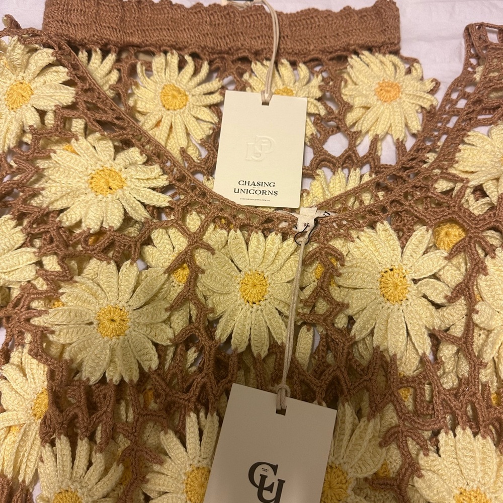 Chasing Unicorns SET Daisy Jane’s 2 pc set - top and flare pants NWT XS - Picture 14 of 17